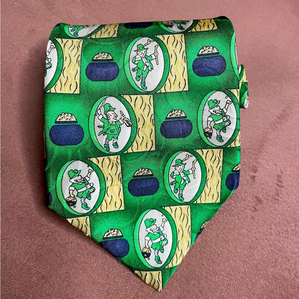 St. Patrick’s Day Green Tie with Leprechaun and Pot of Gold Design
